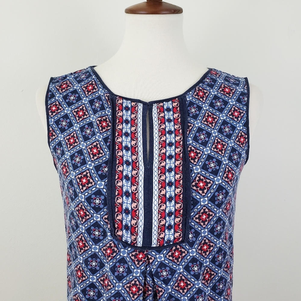 Max Studio Split Neck / Keyhole Top - Picture 3 of 12